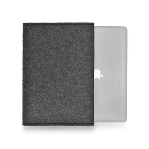 MacBook Wool Felt Charcoal Landscape - Wrappers UK